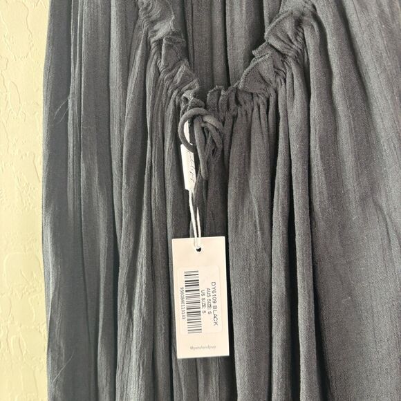 Petal & Pup Black Maxi Dress - Picture 9 of 9